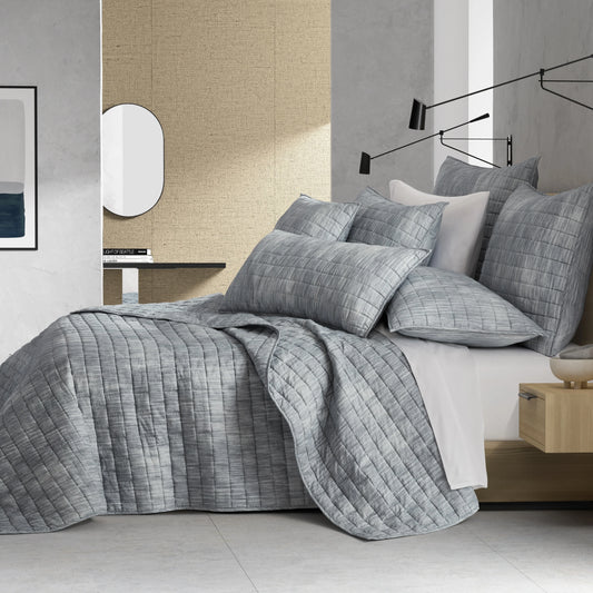 J. Queen New York Niles Quilt Set