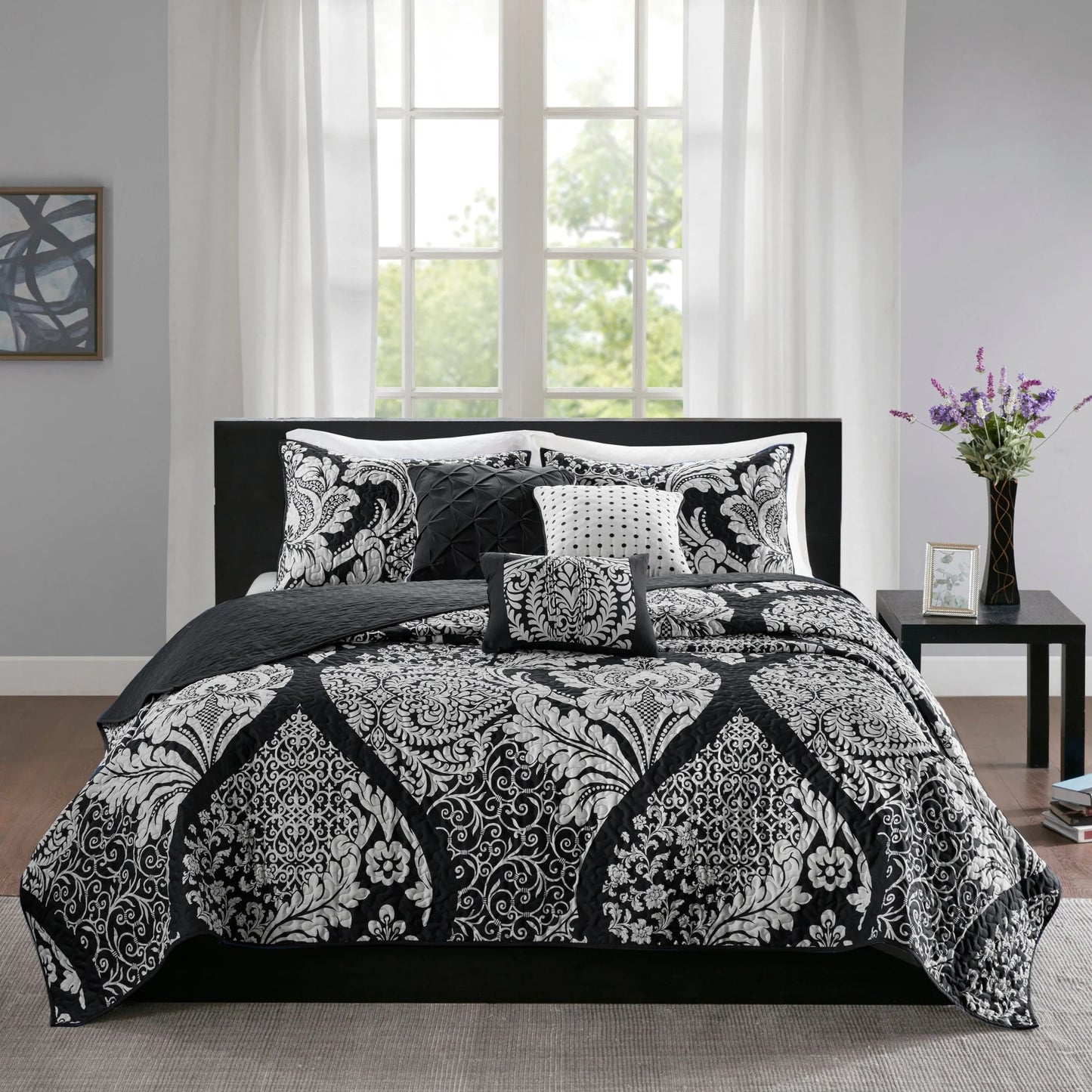 Madison Park Marcella 6 Piece Printed Cotton Quilt Set with Throw Pillows