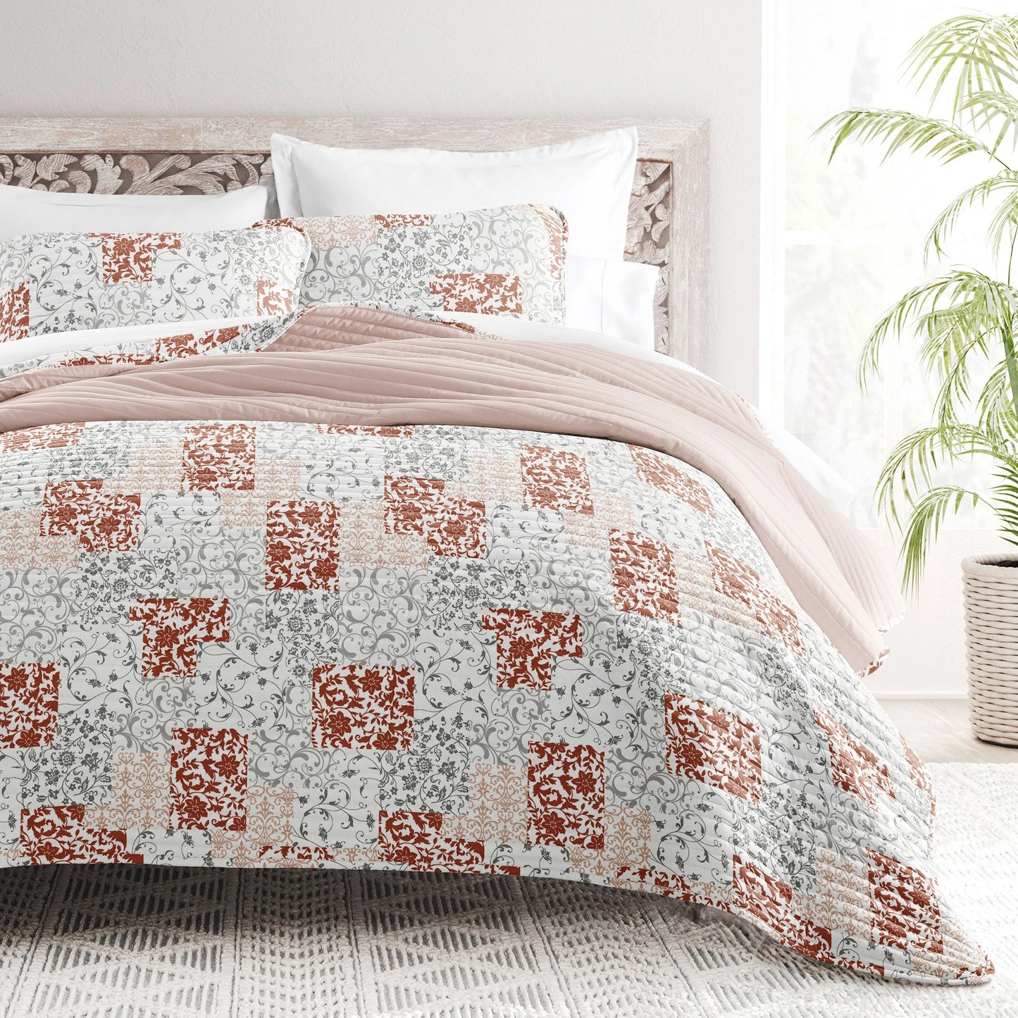 Becky Cameron All Season 3 Piece Scrolled Patchwork Reversible Quilt Set with Shams
