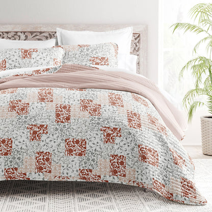 Becky Cameron All Season 3 Piece Scrolled Patchwork Reversible Quilt Set with Shams