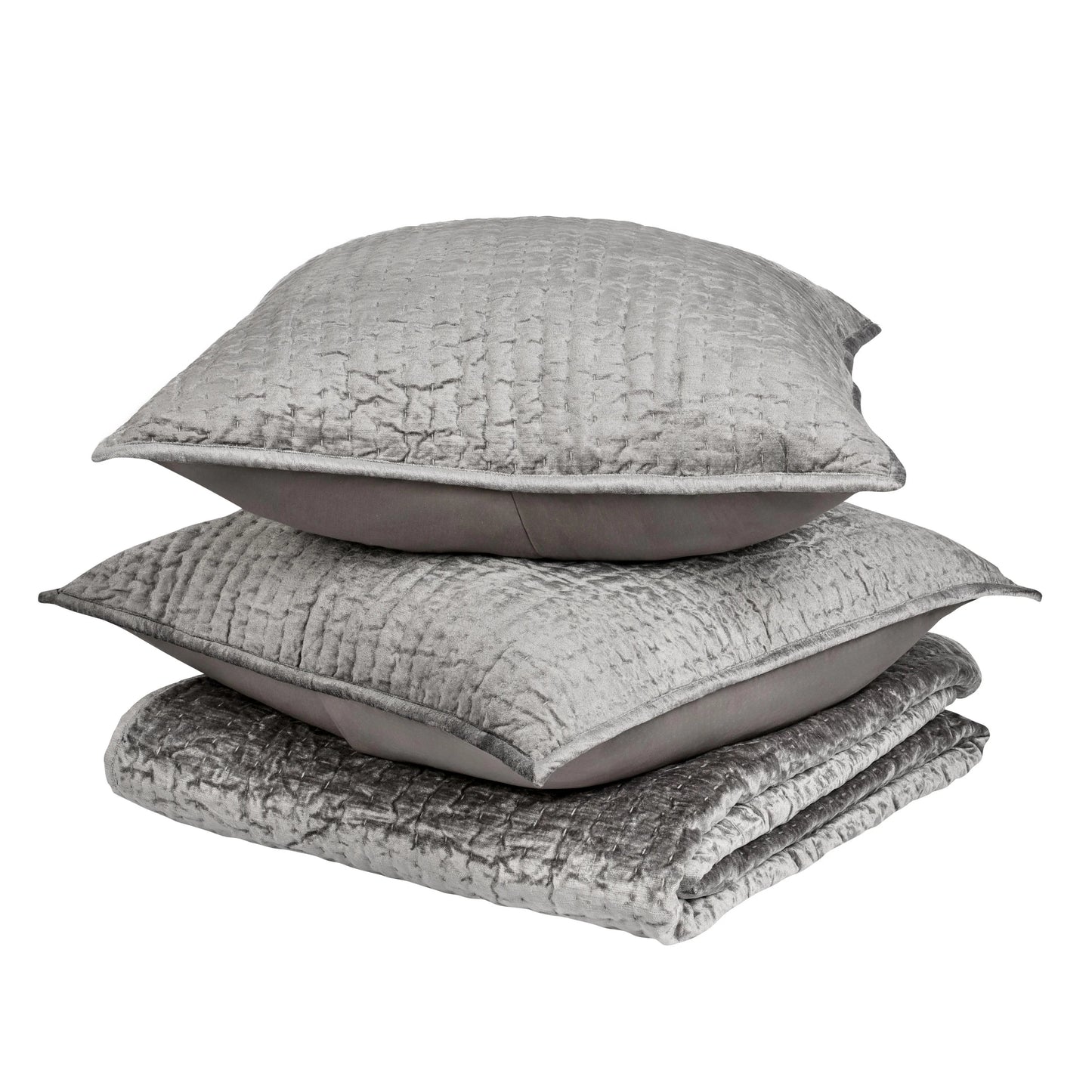 Dimitry 100% Rayon Velvet Quilt by Kosas Home