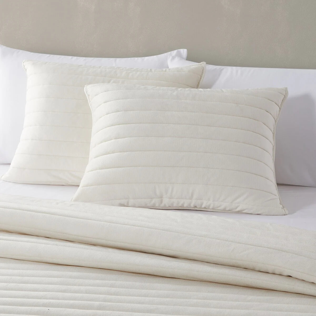 Valencia Quilt Set