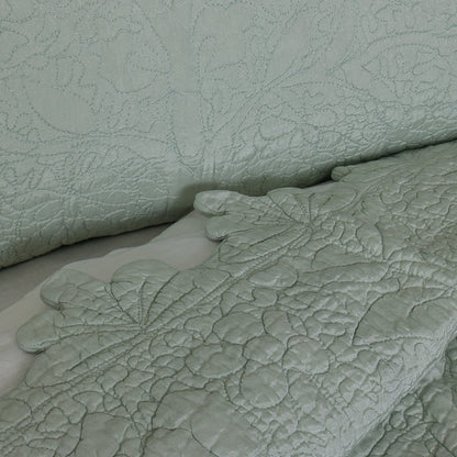 Adeline Floral Quilt