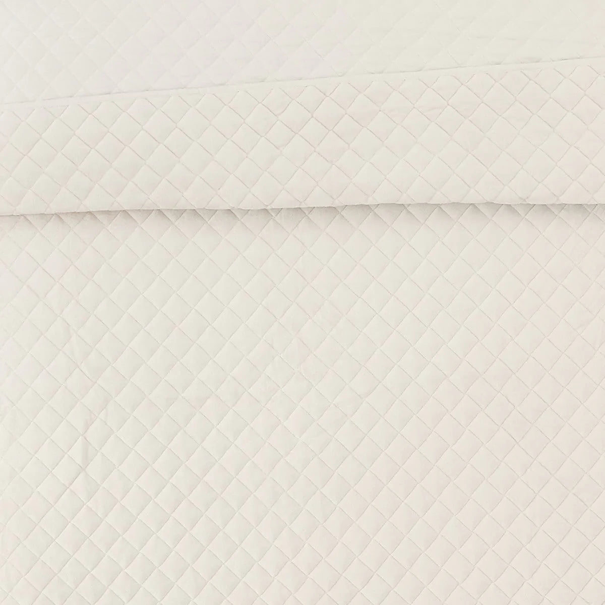 Royal Velvet Diamond Velvet Quilt Set