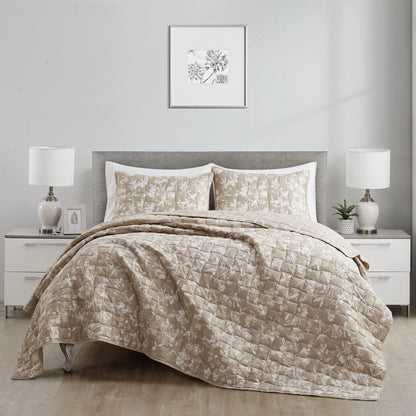 Wonderful Sophia Lightweight Floral Quilt Set