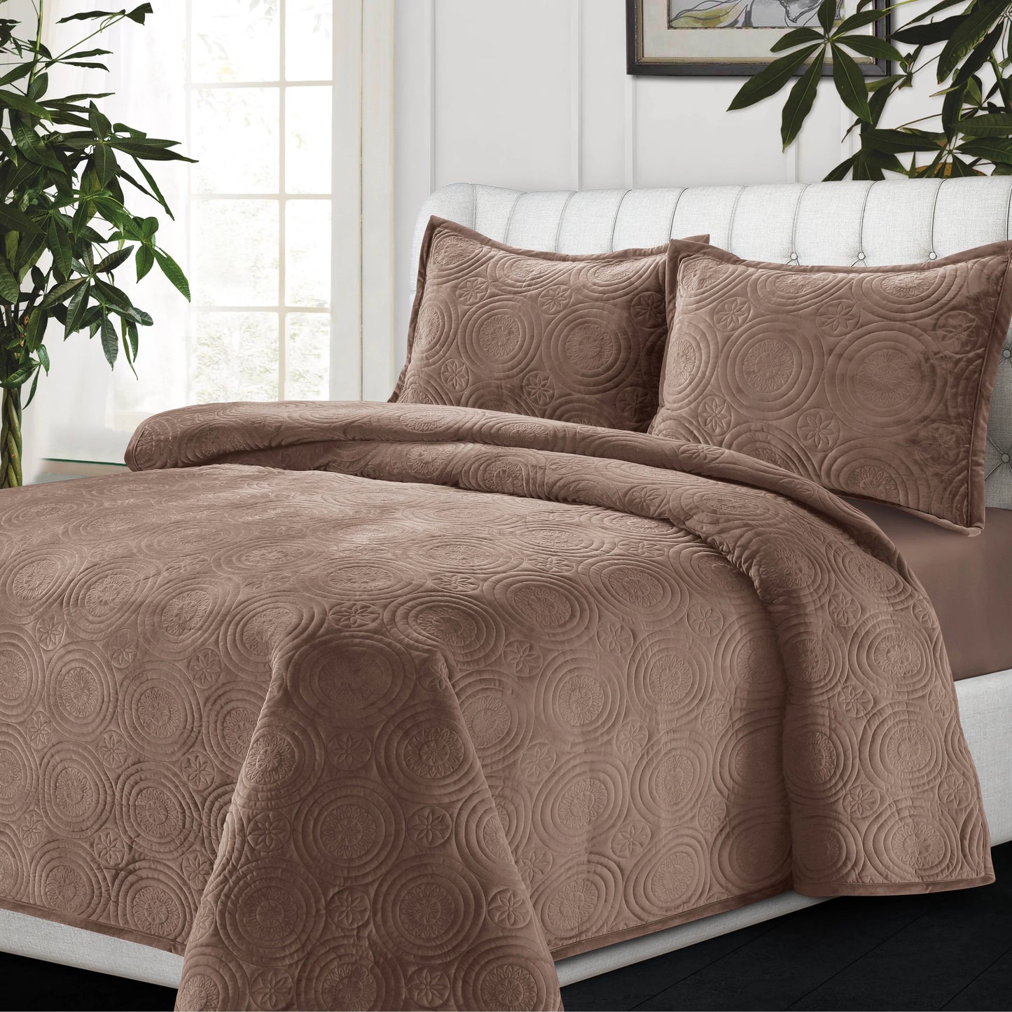 Capri Medallion Velvet Oversized Solid Quilt Set