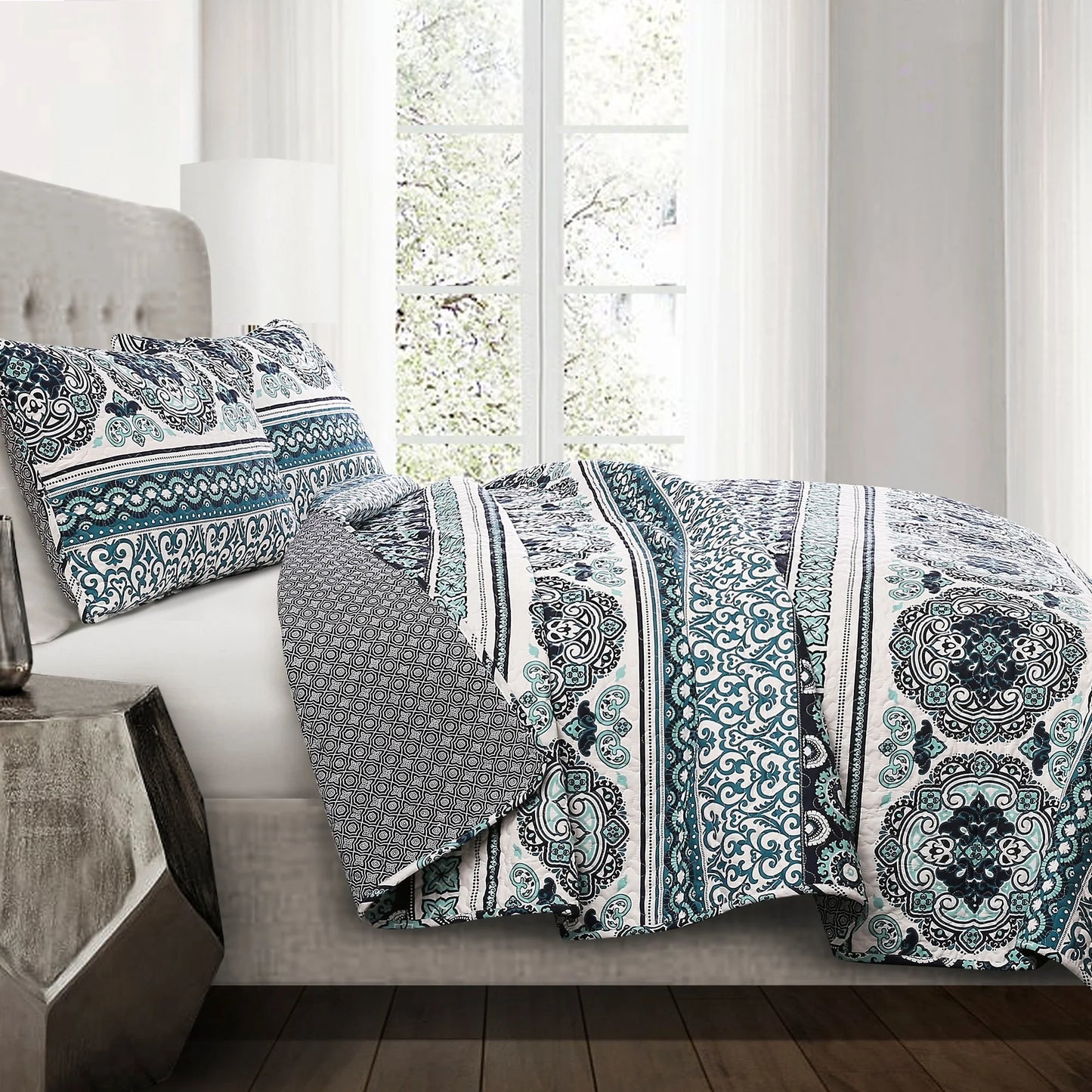 The Curated Nomad La Boheme Boho Stripe 3-piece Quilt Set