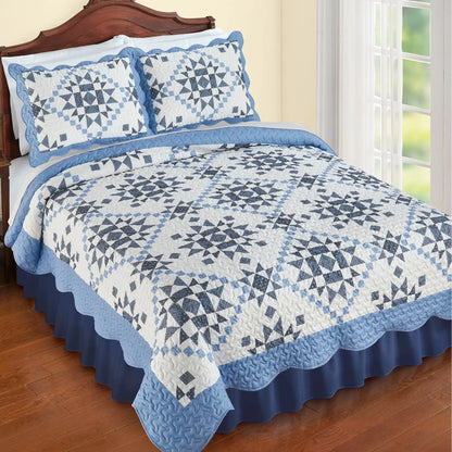 Classic Star Design Patchwork Scalloped Edge Quilt