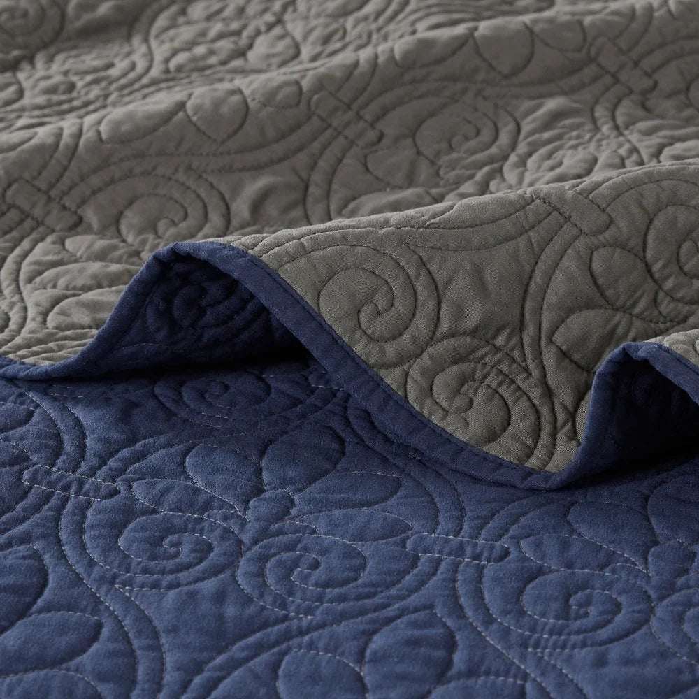 Madison Park Mansfield Reversible Quilt Set
