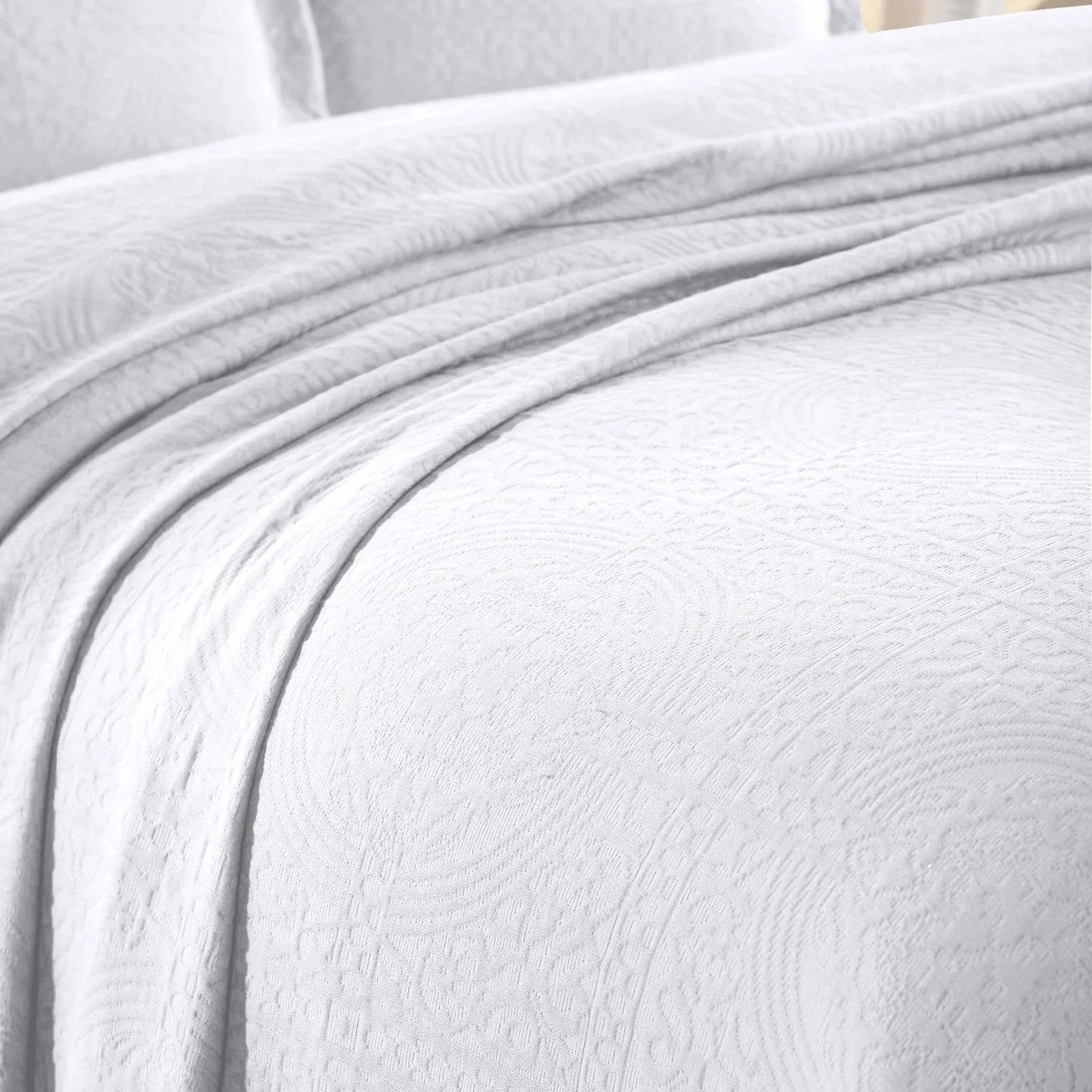 Superior Fleur De Lis Cotton Decorative Bedspread Set