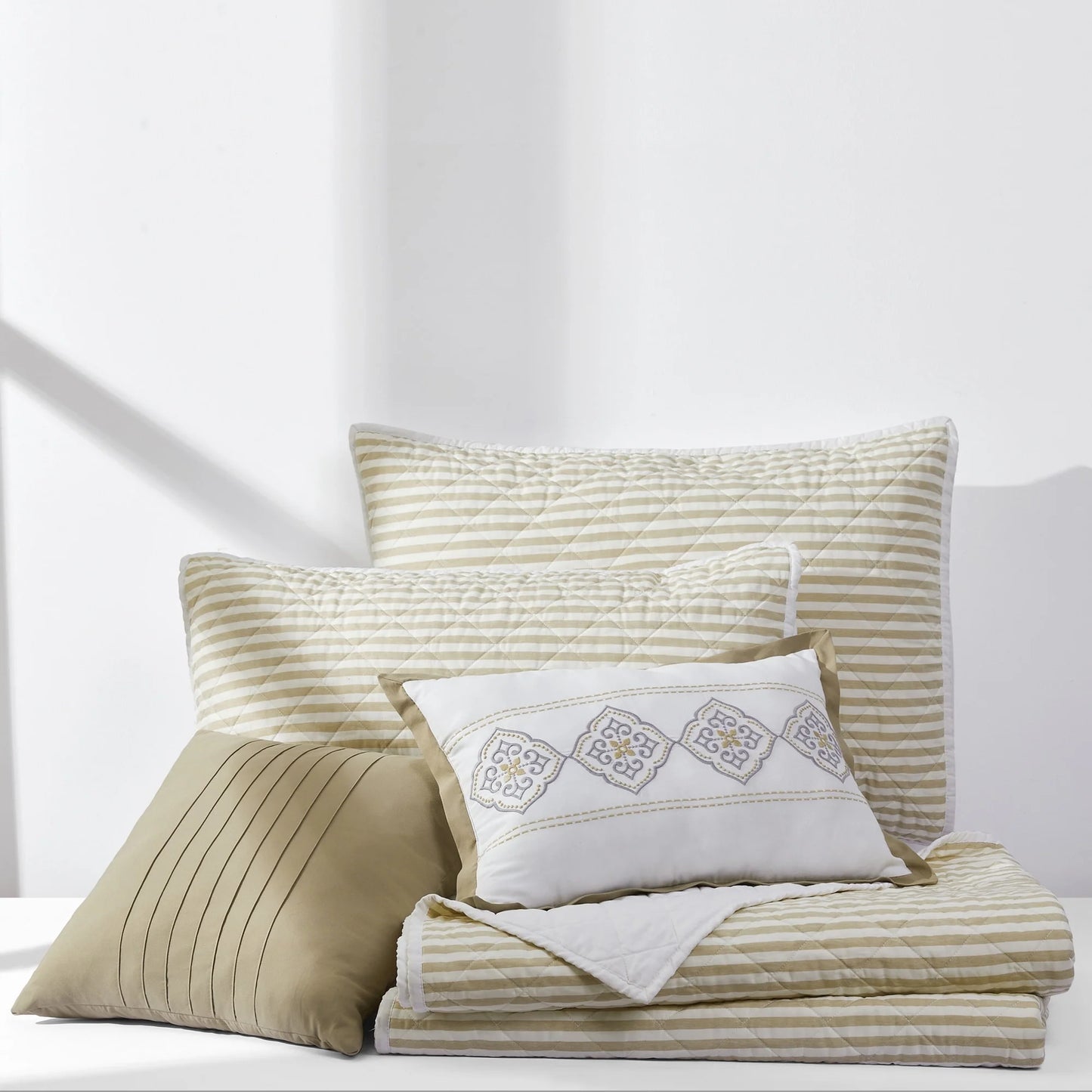 Wonderful 5 Piece Striped Coverlet Set