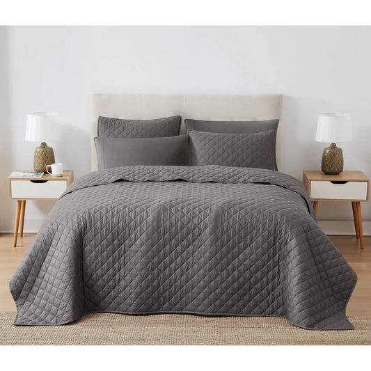 Cannon Solid Oversized Percale 3 Piece Quilt Set