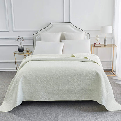 Sophia & William Bed Quilt Bedspread Coverlet - Reversible, Lightweight