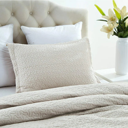 3-piece Fashionable Solid Embossed Quilt Set Bedspread Cover