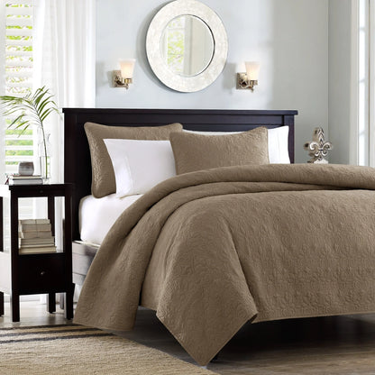 Madison Park Mansfield Reversible Quilt Set