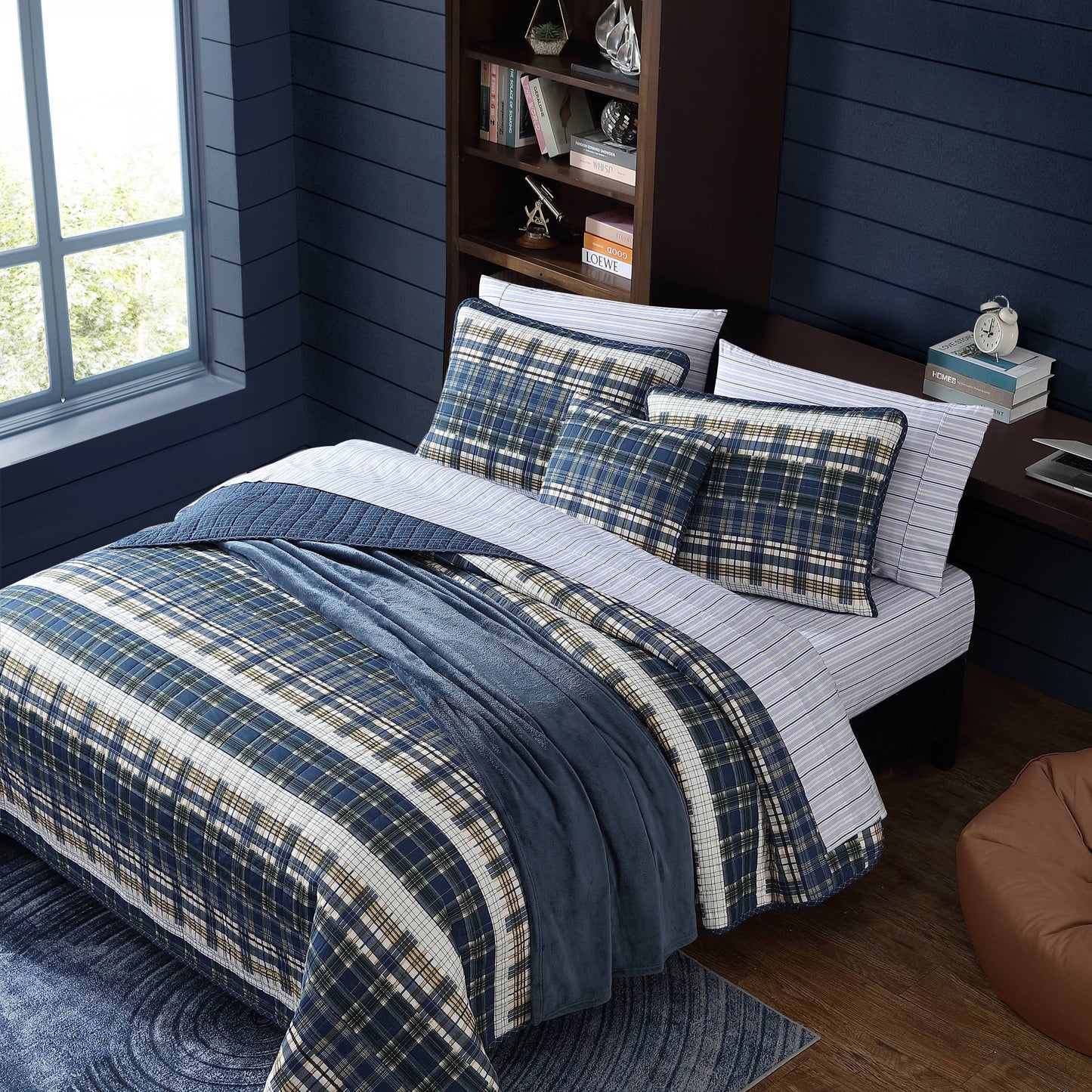 Nautica Marina Cove Blue Cotton Reversible Quilt Bonus Set
