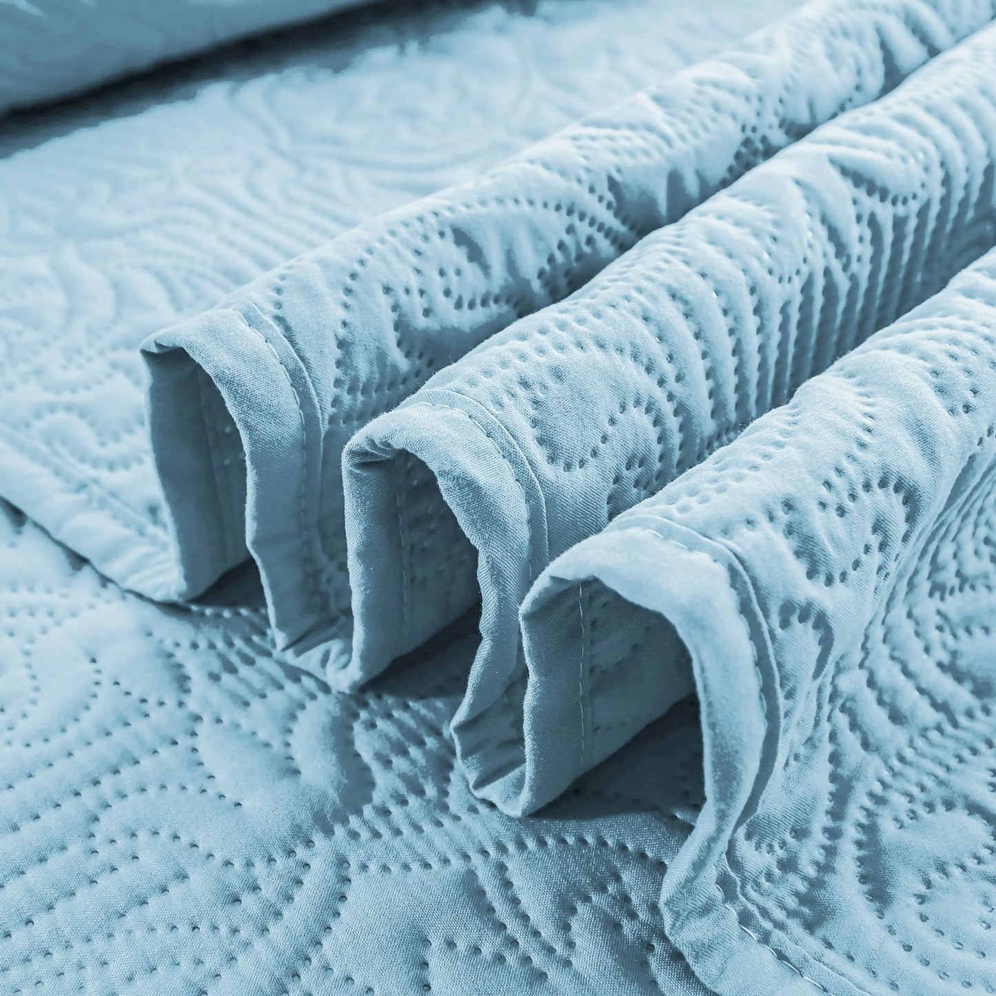 Sophia & William Bed Quilt Bedspread Coverlet - Reversible, Lightweight