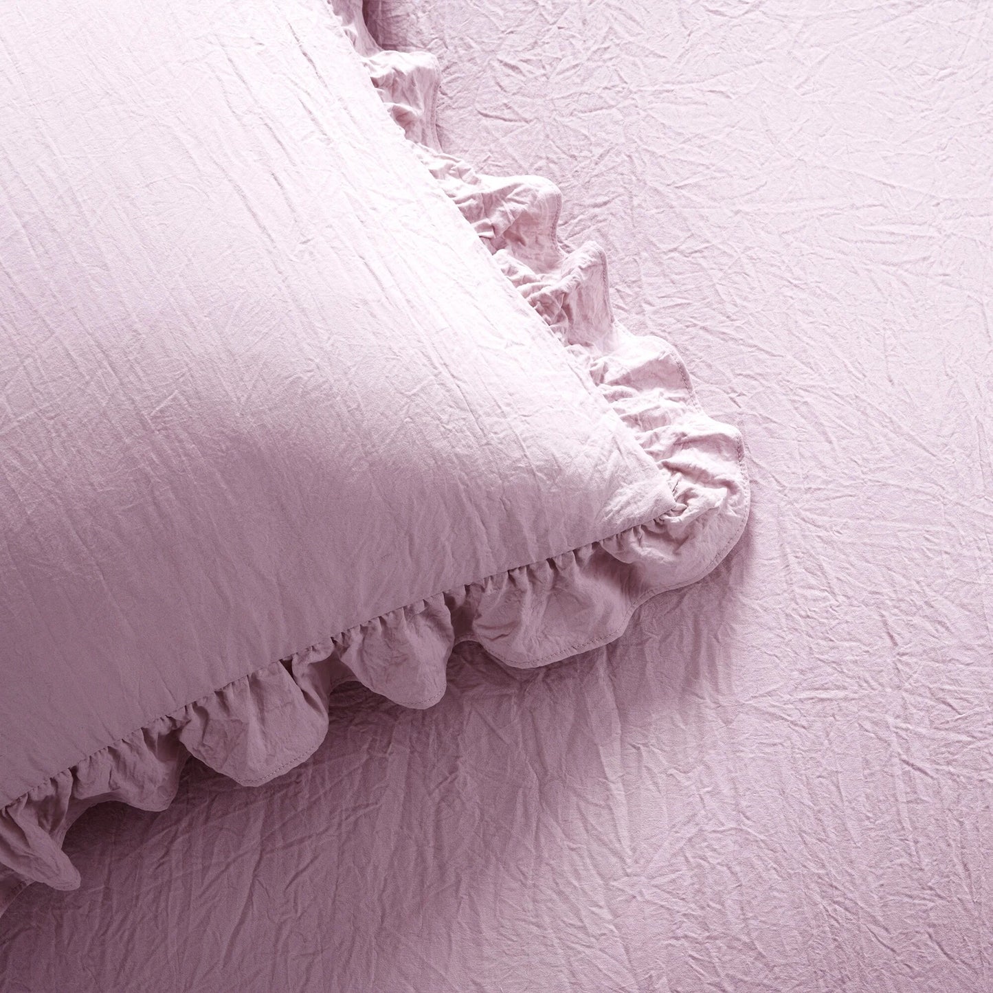 The Gray Barn Molly Mae Ruffle Skirt Bedspread Set