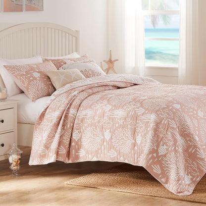 Greenland Home Coastal Paradise Jacquard Woven Reversible Matelassé Coverlet Set